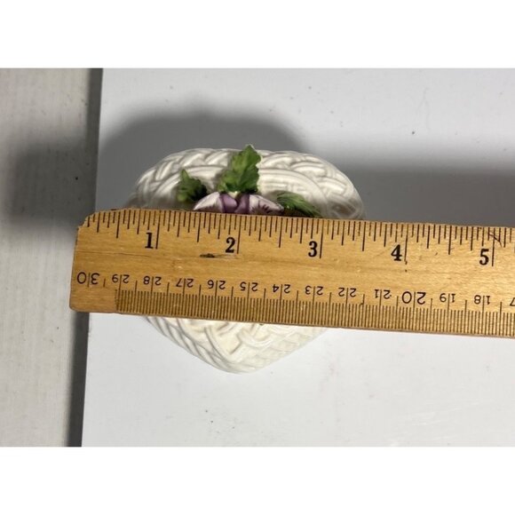 Trinket Box Heart Shaped Floral Lid 3D Purple Pansy 3.5" Intricate Details - Picture 6 of 8